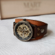 Часики Aviator Antic в авторском исполнении улетели в далёкую тёплую страну в подарок для одного джентльмена.